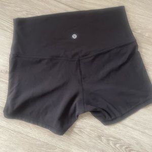 Lululemon align shorts 4” - Size 10 black.